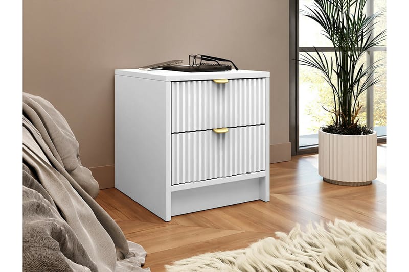 Novaj Sengebord 35 cm - Hvid - Møbler - Borde - Aflastningsbord - Sengebord