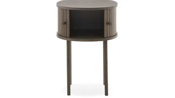 Sengebord Yngvar H68 cm - Brunlakeret eg - Møbler - Borde - Aflastningsbord - Sengebord