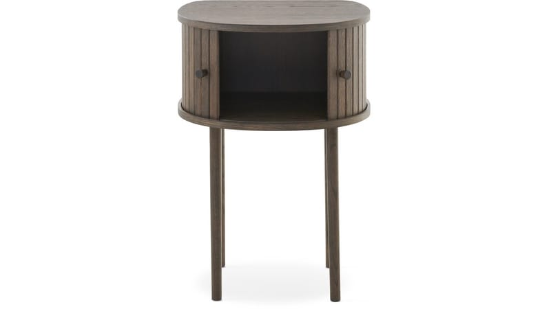 Sengebord Yngvar H68 cm - Brunlakeret eg - Møbler - Borde - Aflastningsbord - Sengebord
