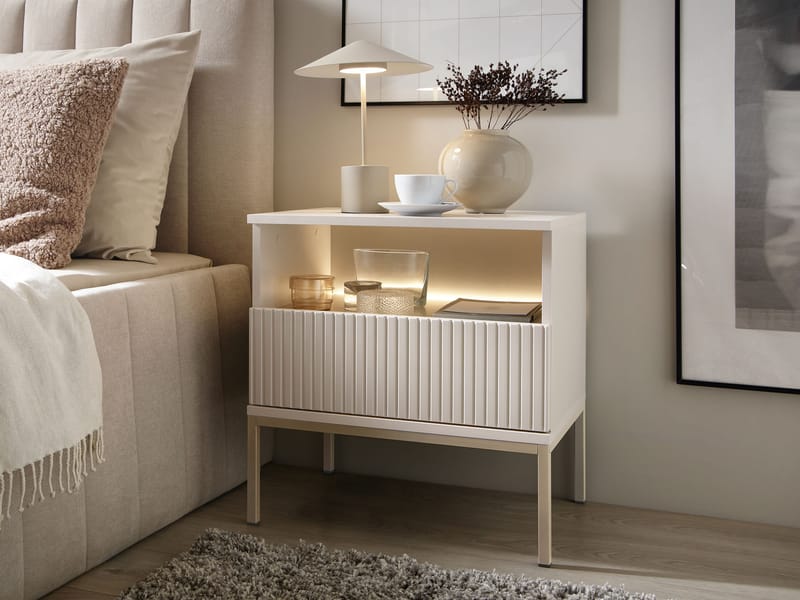 Tenorio Natbord 54 cm - Beige - Møbler - Borde - Aflastningsbord - Sengebord