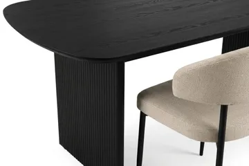 Alma spisegruppe rektangulær 180 cm Sort med 6 Sawako-spisestole - Sortbejdset eg - Møbler - Borde - Spisebordssæt