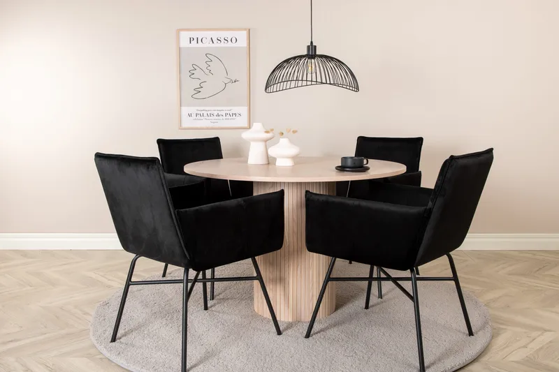 Bianca rundt spisebord med 4st Pippi spisebordsstol