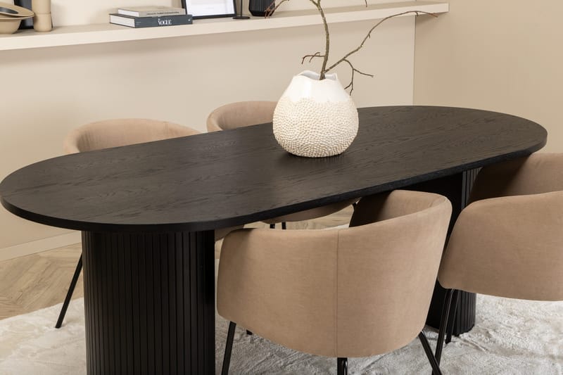 Bianca Spisegruppe 200 cm Oval med 4 Berit stole - Beige - Møbler - Borde - Spisebordssæt