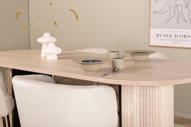 Bianca Spisegruppe 200 cm Oval med 4 Berit stole - Beige - Møbler - Borde - Spisebordssæt
