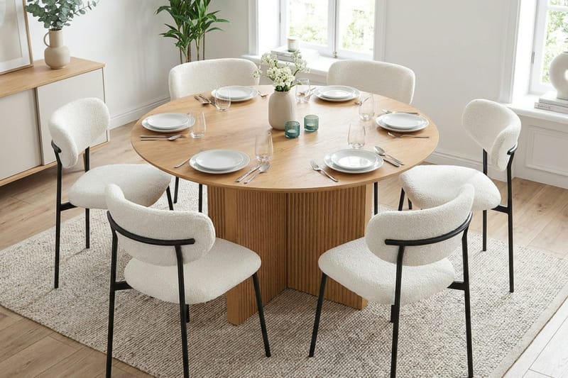 Edda spisegruppe rund 130 cm Eg med 6 Lucy spisestole - Eg - Møbler - Borde - Spisebordssæt