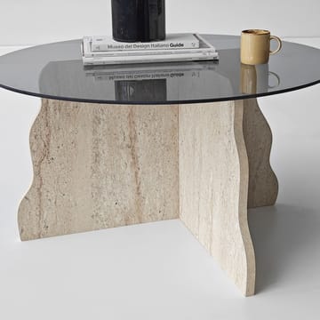 Fikret sofabord 75 cm rundt glas - Travertin og Røget - Møbler - Borde - Sofabord