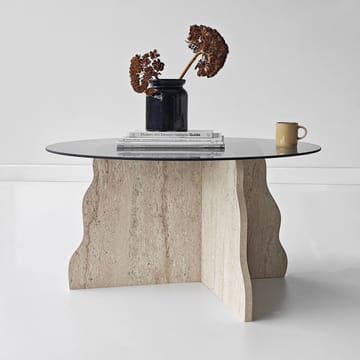 Fikret sofabord 75 cm rundt glas - Travertin og Røget - Møbler - Borde - Sofabord