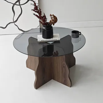 Fikret sofabord 75 cm rundt glas - Valnød og Røget - Møbler - Borde - Sofabord
