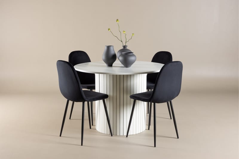 Härön Spisegruppe 110 cm Rundt med 4 Polar stole - Hvit/Svart - Møbler - Borde - Spisebordssæt