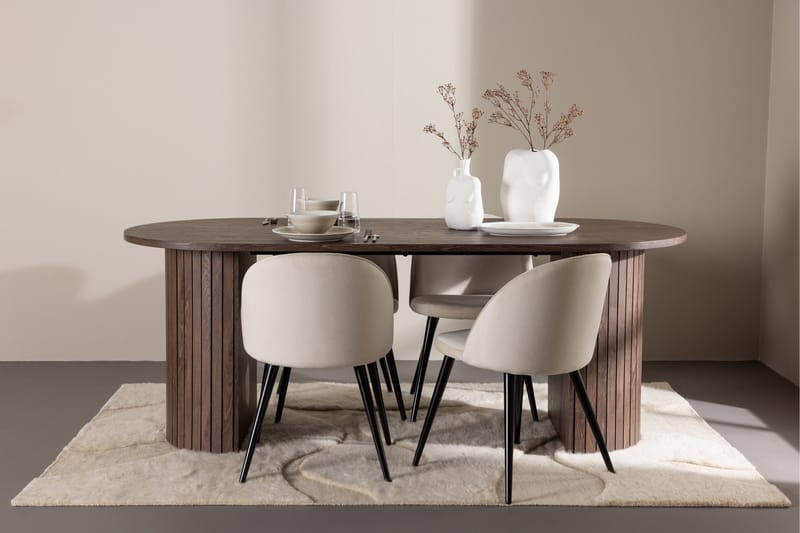 Härön Spisegruppe 200 cm Oval med 4 Velvet stole - Mocca/Beige - Møbler - Borde - Spisebordssæt