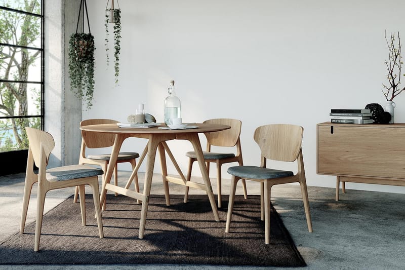 Jerup Spisebordssæt 120 cm Rund inkl. 4 stole - Natur - Spisebordssæt