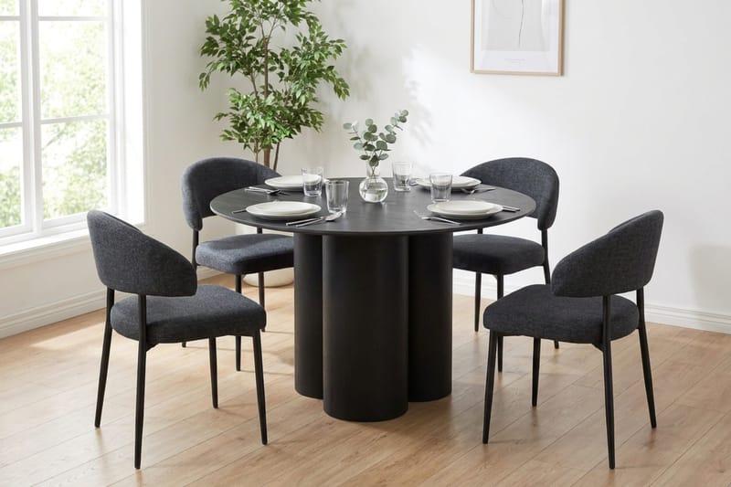 Juno spisegruppe rund 110 cm sort med 4 Sawako spisebordsstole - Sort - Møbler - Borde - Spisebordssæt