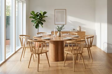 Juno spisegruppe rund 150 cm eg med 6 Tyrö spisestole - Eg - Møbler - Borde - Spisebordssæt
