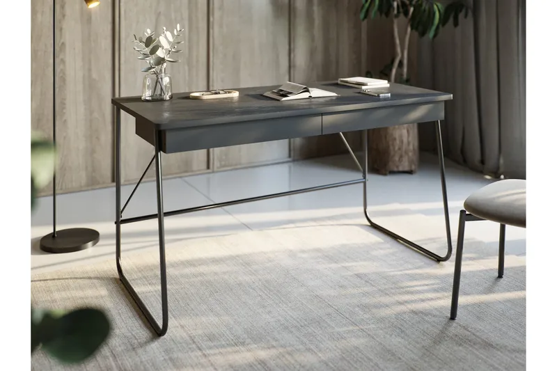 Aditiya Skrivebord 67x135 cm - Sort - Møbler - Borde - Kontorbord - Skrivebord