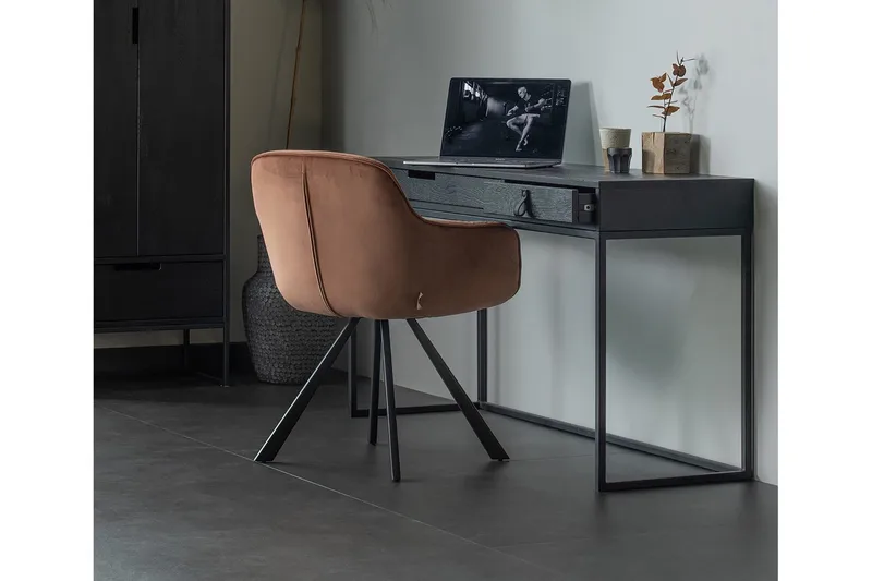 Atila Skrivebord 140 cm med Opbevaring Skuffer - Eg/Sort - Møbler - Borde - Kontorbord - Skrivebord