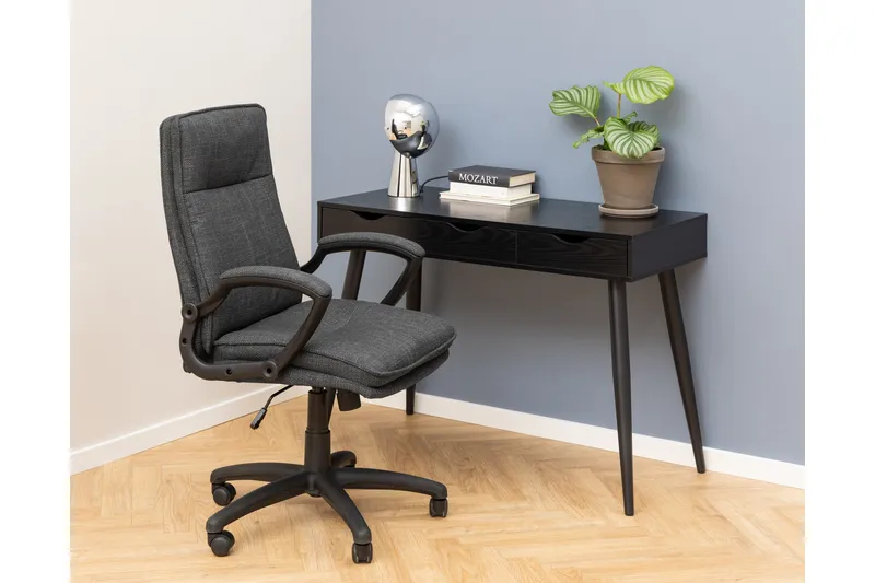 Bernard Skrivebord 110x110 cm - Sort - Møbler - Borde - Kontorbord - Skrivebord