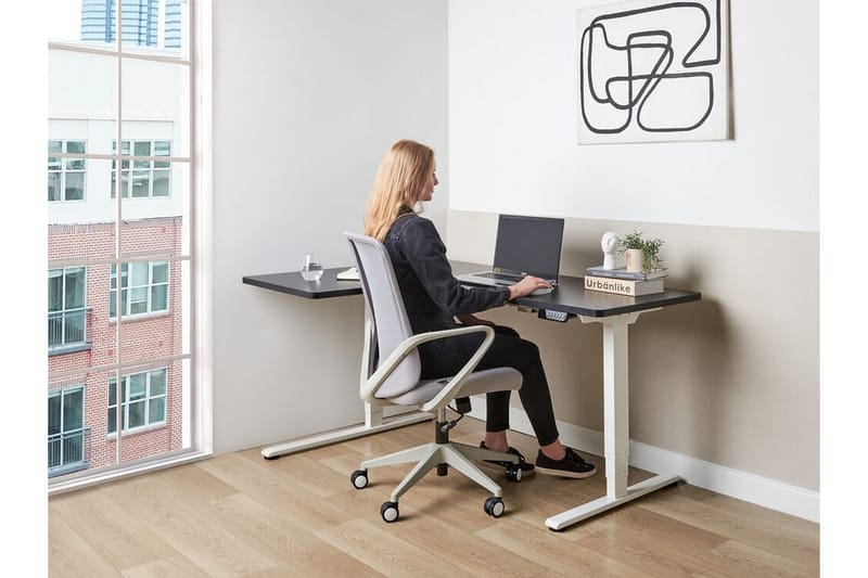 Bina Skrivebord 109x160 cm - Sort/Hvid - Møbler - Borde - Kontorbord - Skrivebord - hæve-sænke-bord