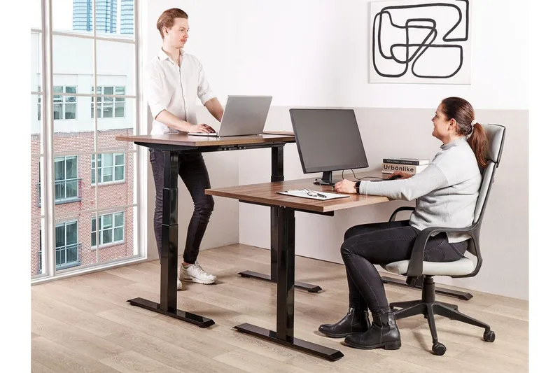 Bina Skrivebord 80x180 cm - Mørkt træ/Sort - Møbler - Borde - Kontorbord - Skrivebord - hæve-sænke-bord