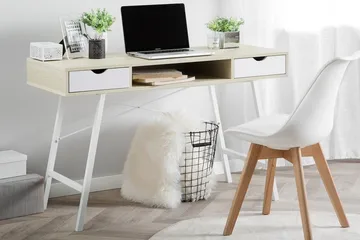 Clarita Skrivebord 120 cm med Opbevaring Hylde + 2 Skuffer - Træ/Natur - Møbler - Borde - Kontorbord - Skrivebord