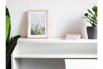 Grianan Skrivbord 136 cm White - Møbler - Borde - Kontorbord - Skrivebord - hjørneskrivebord