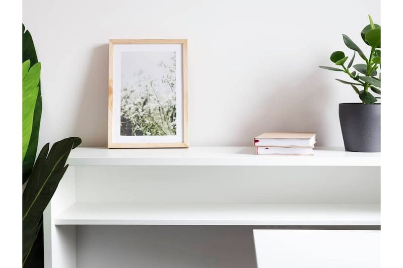 Grianan Skrivbord 136 cm White - Møbler - Borde - Kontorbord - Skrivebord - hjørneskrivebord