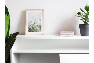 Grianan Skrivbord 136 cm White - Møbler - Borde - Kontorbord - Skrivebord - hjørneskrivebord