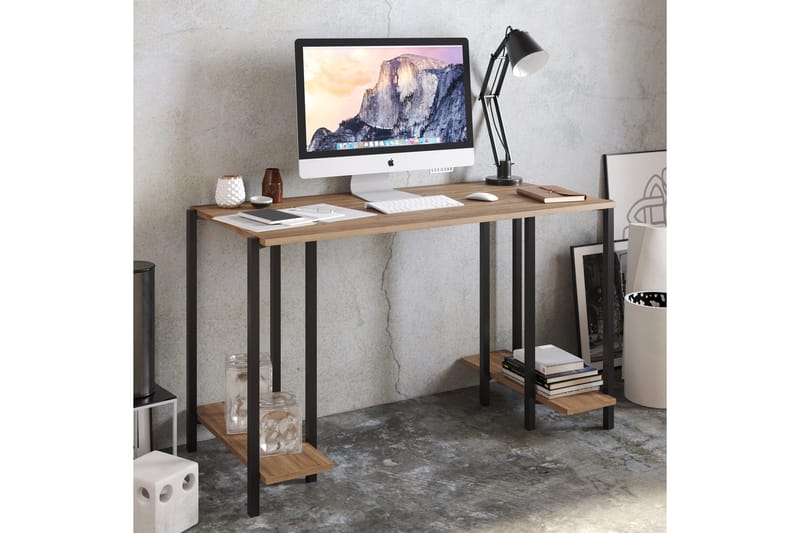 Pinnarp Skrivebord 125 cm med Opbevaring 2 Hylder - Natur/Sort - Møbler - Borde - Kontorbord - Skrivebord