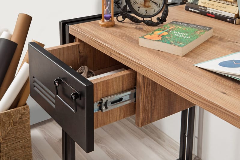 Sapphira Skrivebord 139 cm med Opbevaring 2 Skuffer - Træ/Sort - Møbler - Borde - Kontorbord - Skrivebord