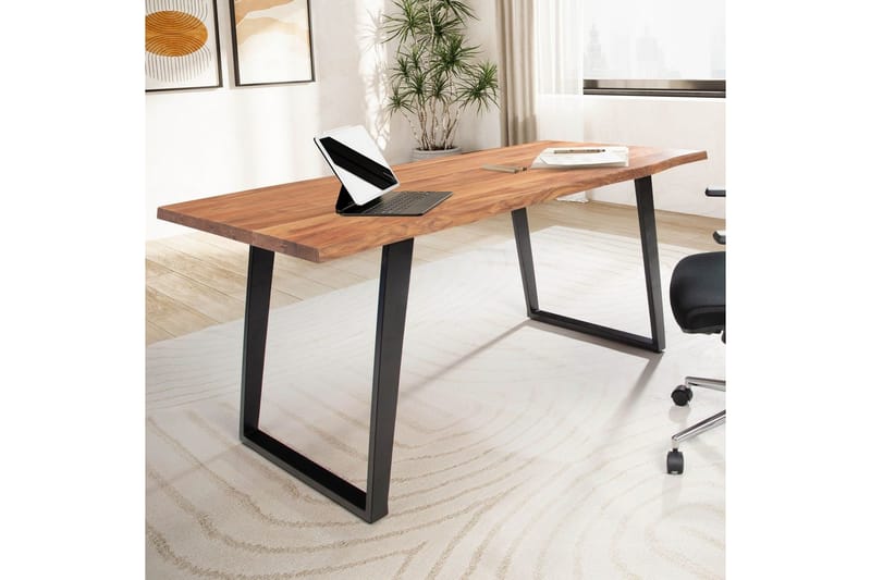 Skrivebord Wohnling Massivt træ kant metalben landhus Sort, Vinklet, 200x100 cm - Sort, Vinklet, 200x100 cm - Møbler - Borde - Kontorbord - Skrivebord