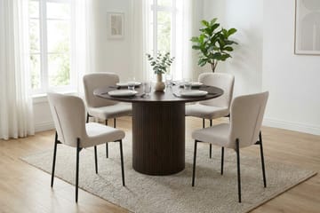 Kopparbo rund spisegruppe 110 cm i røget eg med 4 Elsie-spisestole - Røget eg/Beige - Møbler - Borde - Spisebordssæt