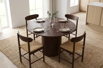 Kopparbo rund spisegruppe 110 cm valnød med 4 Malte spisebordsstole - Valnød - Møbler - Borde - Spisebordssæt