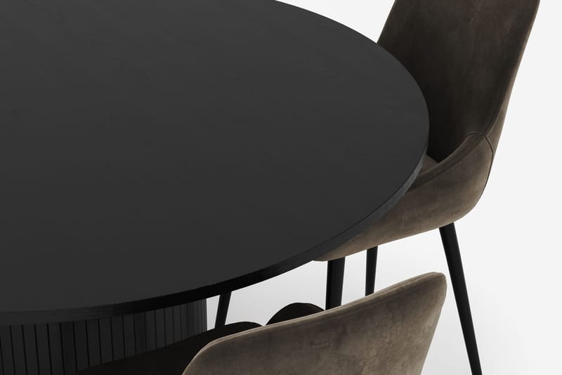 Kopparbo Rund Spisegruppe 130 cm 4 Alsarp Spisestole - Sort - Møbler - Borde - Spisebordssæt
