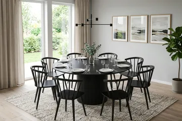 Kopparbo rund spisegruppe 180 cm sort med 8 Tyrö-spisestole - Sort - Møbler - Borde - Spisebordssæt