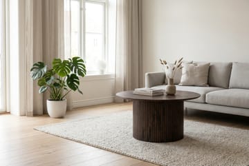 Kopparbo Rundt Sofabord 85 cm med Træ- og Valnøddeudseende, Rillet Søjlefod og Tynd Bordplade - Brun - Møbler - Borde - Sofabord