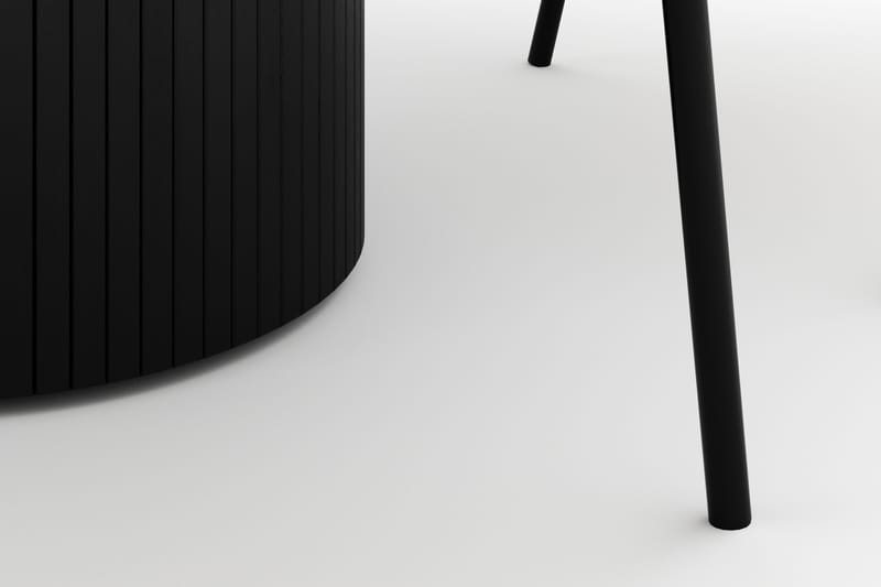 Kopparbo Rundt Spisebord 130 cm med 4 Berit Stole - Sort - Møbler - Borde - Spisebordssæt