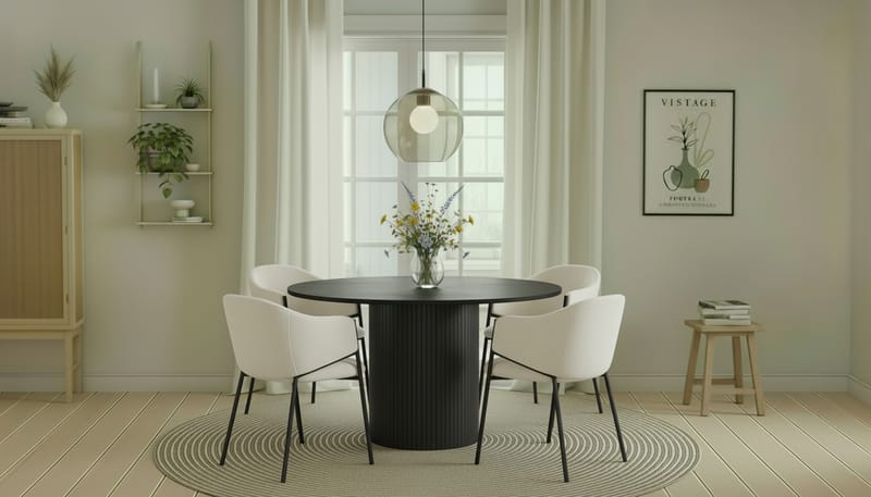 Kopparbo Rundt Spisebord 130 cm med 4 Filip Spisestole - Sort træ / Hvid Bouclé - Møbler - Borde - Spisebordssæt