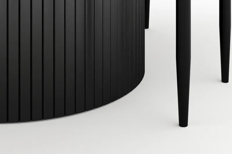 Kopparbo Rundt Spisebord 130 cm Udtrækkeligt med 4 Sawako Stole - Sort - Møbler - Borde - Spisebordssæt