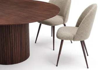 Kopparbo Rundt Spisebordssæt 180 cm – Spisebord med 8 Nibe Plus Spisestole i Træ med Valnøddeudseende - Brun & Greige - Møbler - Borde - Spisebordssæt