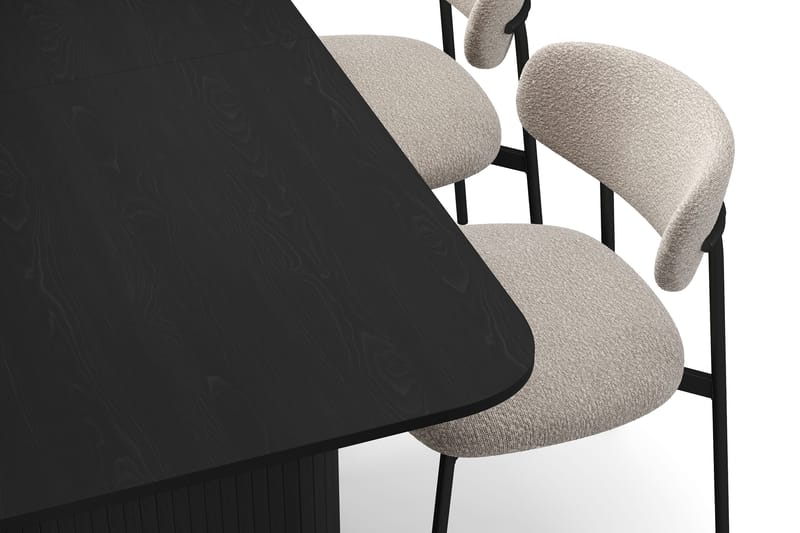 Kopparbo Spisebord 180-240 cm Udtræksbord med 4 Lucy Spisestole - Sort / Greige Bouclé / Metalben Sort - Møbler - Borde - Spisebordssæt