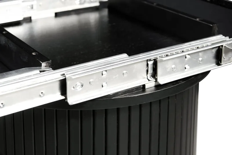 Kopparbo Rundt Spisebord 130 cm Udvideligt med tillægsplade - Sort Træ / Riflet - Møbler - Borde - Spisebord og køkkenbord