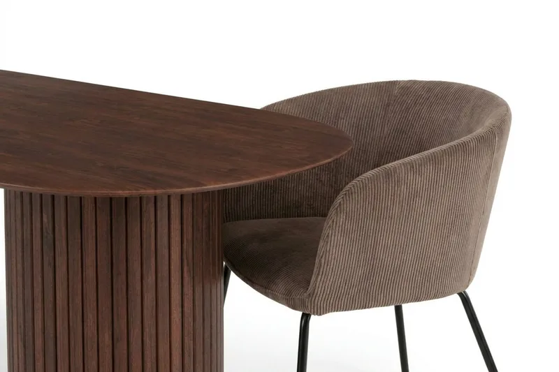 Kopparbo spisegruppe oval 220 cm valnød med 6 Berit spisebordsstole - Valnød - Møbler - Borde - Spisebordssæt