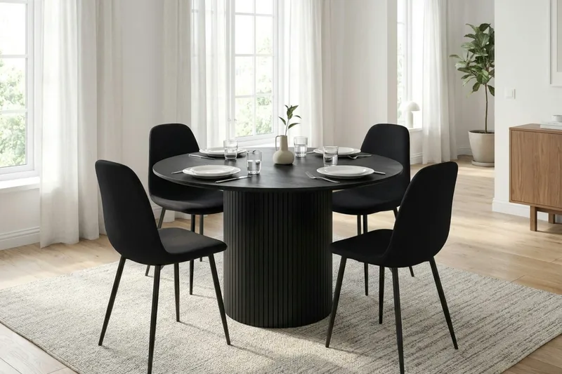 Kopparbo spisegruppe rund 110 cm sort med 4 Nibe spisestole - Sort - Møbler - Borde - Spisebordssæt