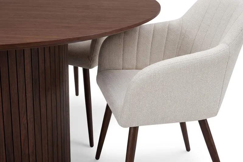 Kopparbo spisegruppe rund 180 cm valnød med 8 Filippa spisestole - Valnød - Møbler - Borde - Spisebordssæt
