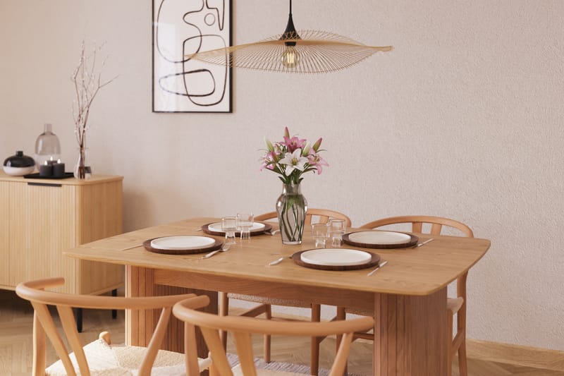 Nixrai Spisegruppe 140 cm med 4 Dastoori Spisestol - Eg - Møbler - Borde - Spisebordssæt