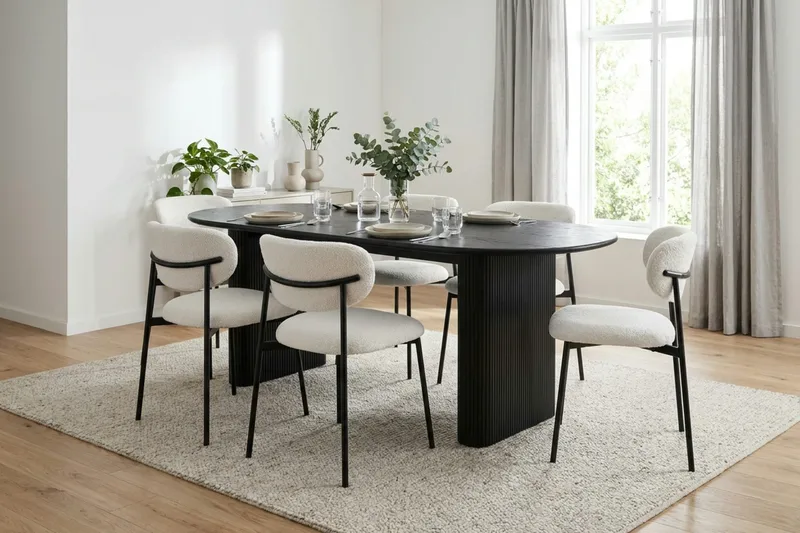 Noira Spisebord 220x100 cm - Sortbejdset eg - Møbler - Borde - Spisebord og køkkenbord