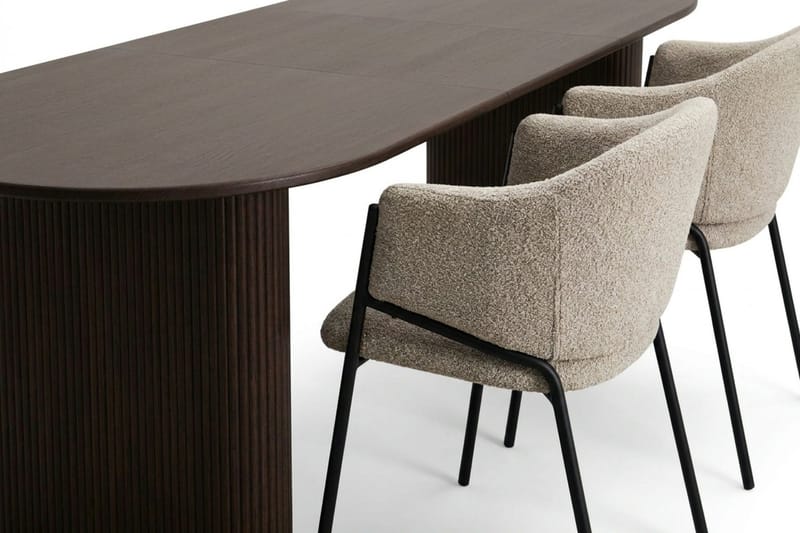 Noira spisegruppe, udtrækkelig 220-320 cm, røget eg med 6 Filip spisestole - Røget eg - Møbler - Borde - Spisebordssæt