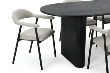 Noira spisegruppe 160-220 cm udtrækkeligt i sort med 6 Ronja spisestole - Sortbejdset eg - Møbler - Borde - Spisebordssæt