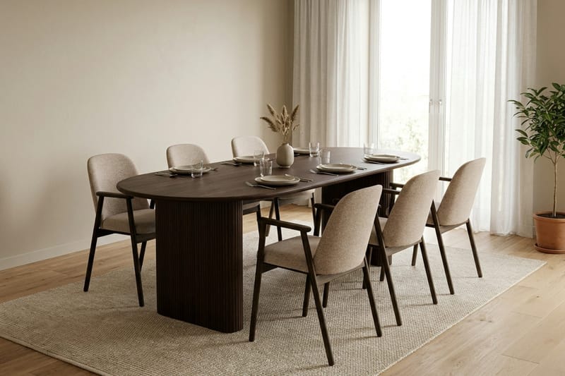 Noira spisegruppe rektangulær 220 cm røget eg med 6 Reciclar spisestole - Røget eg - Møbler - Borde - Spisebordssæt