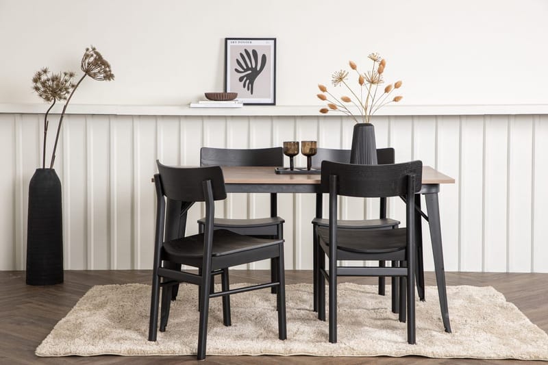 Ochovi Spisebord 140 cm med 4 Montros Spisebordsstole