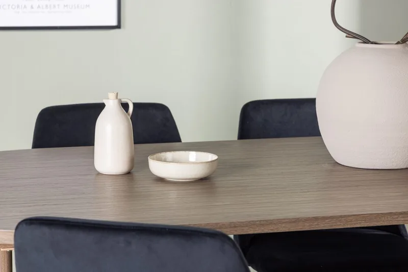 Oval matgrupp Venture Home Svart Mörkt trä 4st - Møbler - Borde - Spisebordssæt